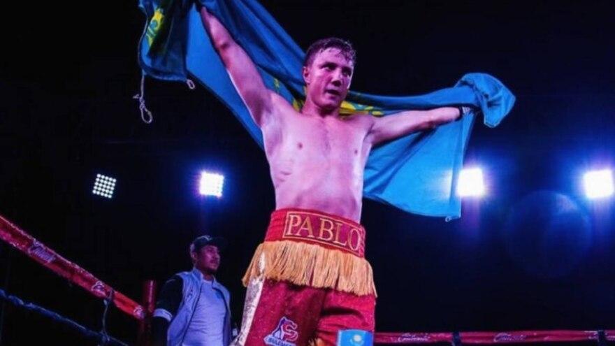 Евгений Павлов вышел в полуфинал чемпионата Казахстана, сохранив безупречный рекорд