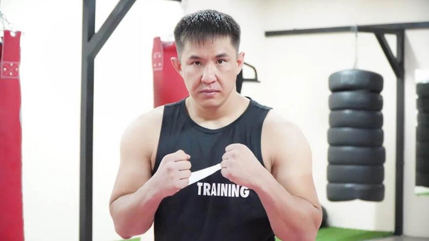 All Boxing Starts. Едиль Кожамбердиев в первом раунде победил чемпиона из Африки