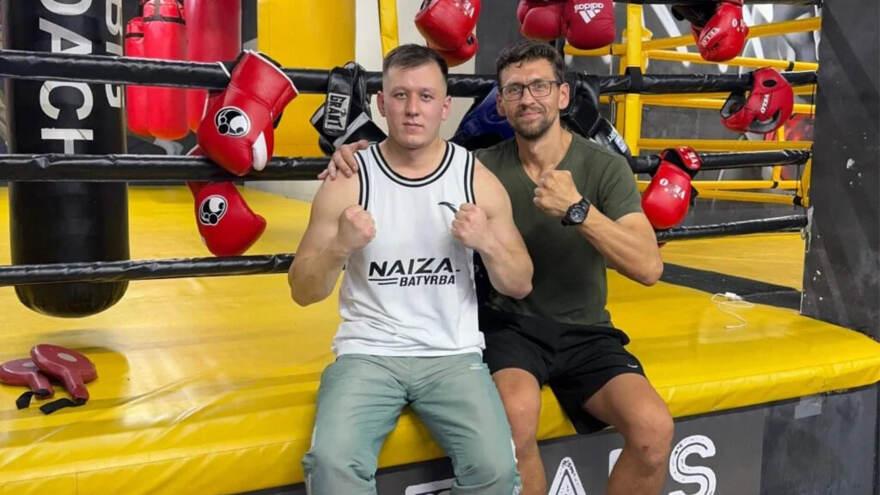  All Boxing Starts. Дамир Аманжолов кәсіби мансабын жеңістен бастады