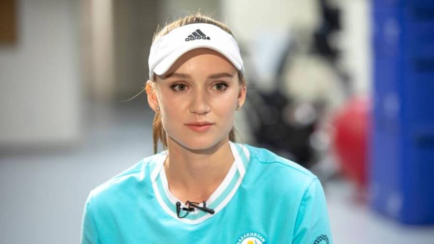 Елена Рыбакина поздравила отца с днём рождения после победы над Саккари