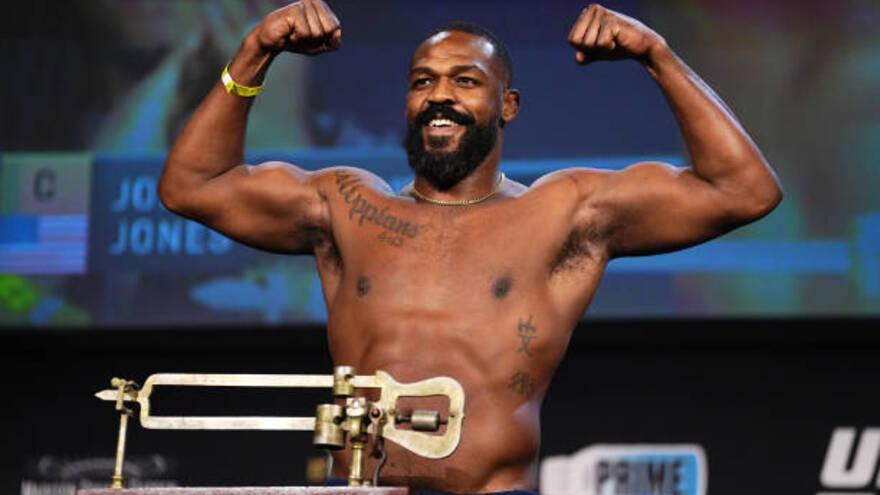 Дан прогноз на будущее легендарного чемпиона UFC Джона Джонса в 2025 году