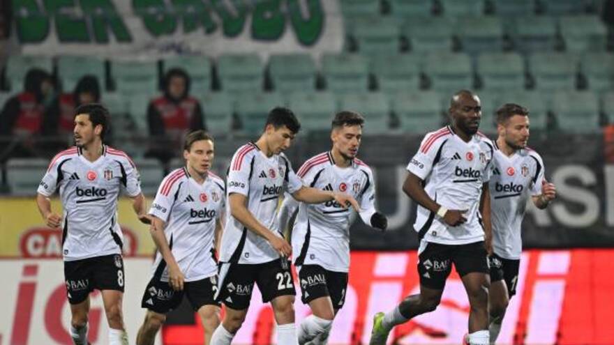Ризеспор – Бешикташ - 1:1. Зайнутдинов үздіктер қатарында! Голдар және матчқа бейнешолу
