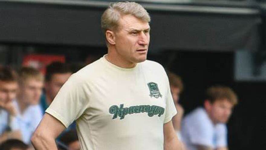 Экс-наставник Тобола Веретенников вошел в штаб  Слуцкого в Шанхай Шеньхуа