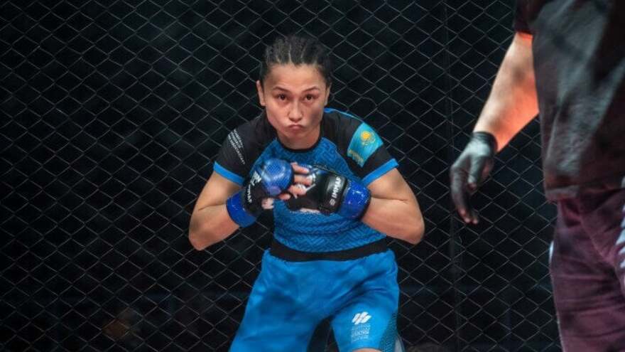 Менеджер Турсын поделился новостями о подписании Аян в UFC