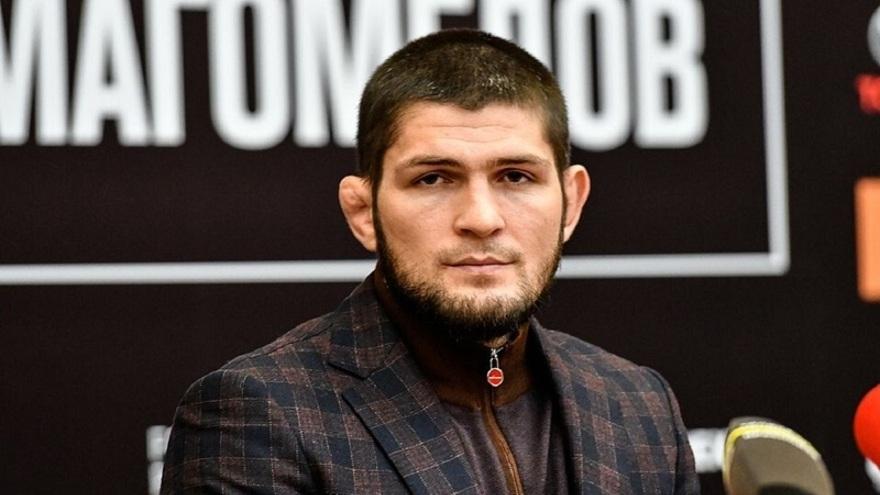 Американская авиакомпания сделала заявление после инцидента с Нурмагомедовым