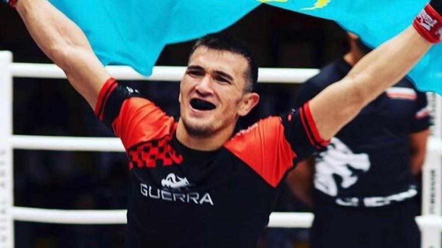 Кошен Аканов одержал победу на турнире JCK в Китае