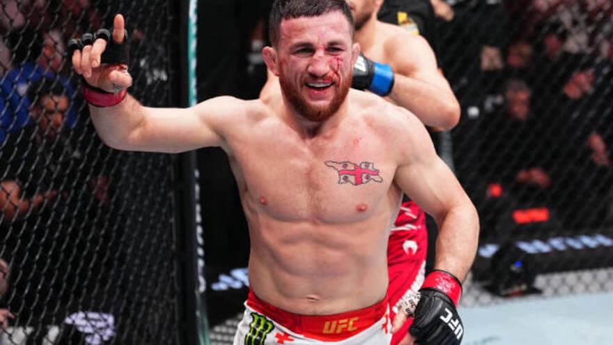 Двалишвили қарсыласы Нурмагомедовты жеңіп, UFC чемпионы атағын қорғады