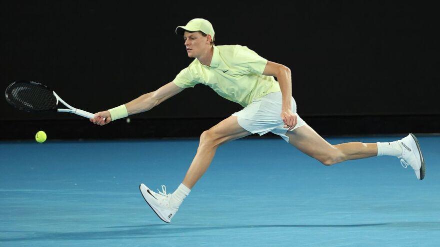 Синнер уверенно вышел в четвертьфинал Australian Open, обыграв Руне