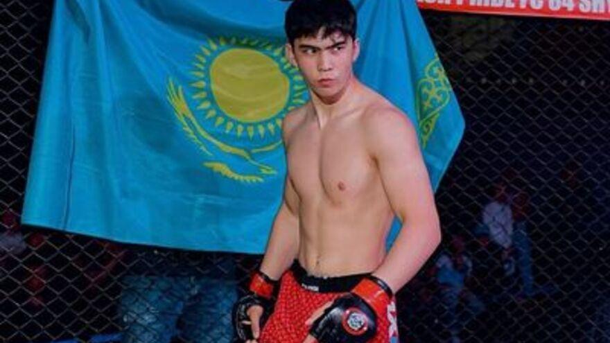 ВИДЕО. Alash Pride FC 105 турнирінде Талант Есдәулет жеңіске жеткен соң текетірес басталды
