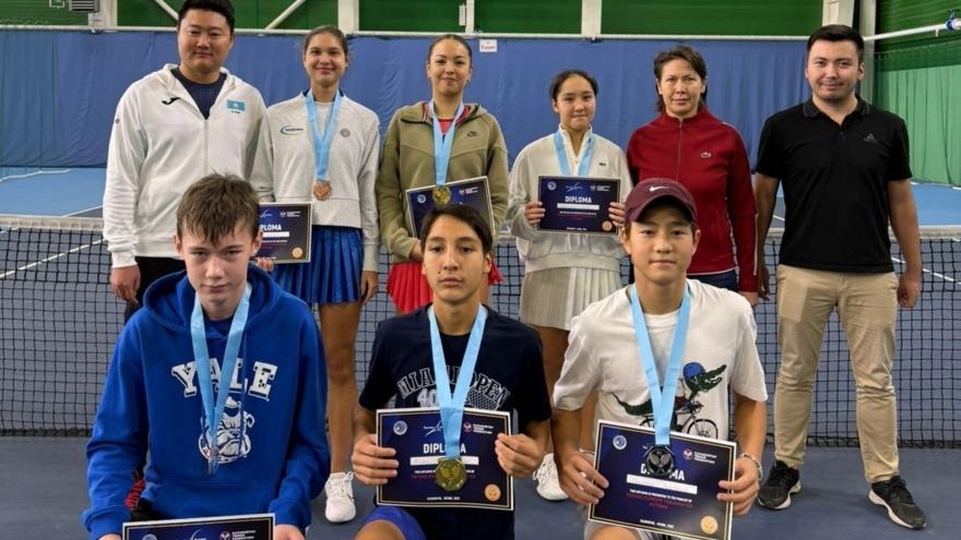 Юный Казахстанский теннисист стал абсолютным чемпионом серии турнира Tennis Europe