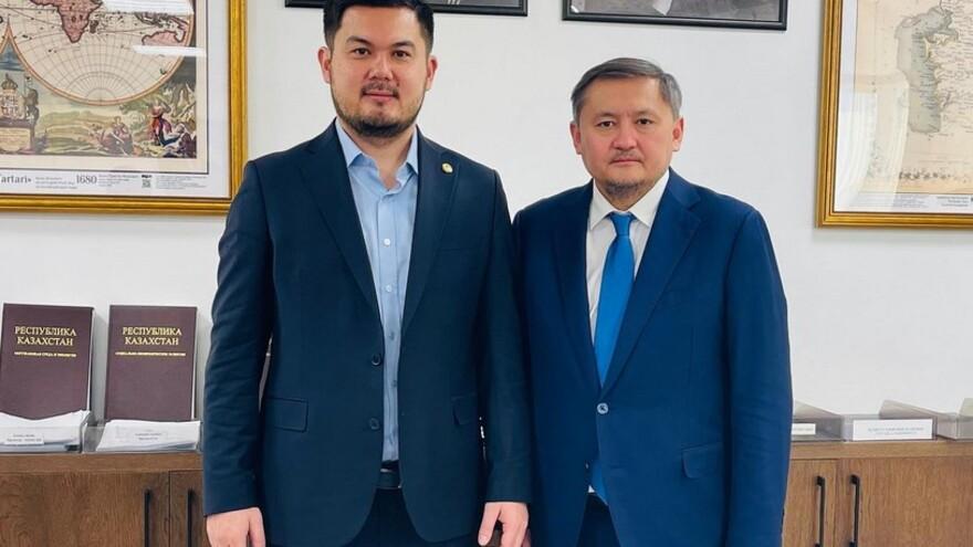 Советник президента КФФ встретился с министром образования