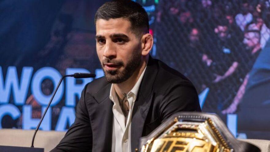 Чемпион UFC в полулёгком весе Илия Топурия назвал лучшего бойца в истории MMA