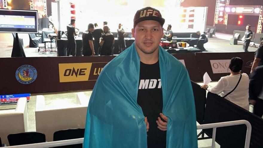 В США оценили соперника казахстанца по дебюту в UFC