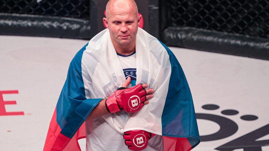 Конор Макгрегор Федор Емельяненконы BKFC ұйымына шақырды