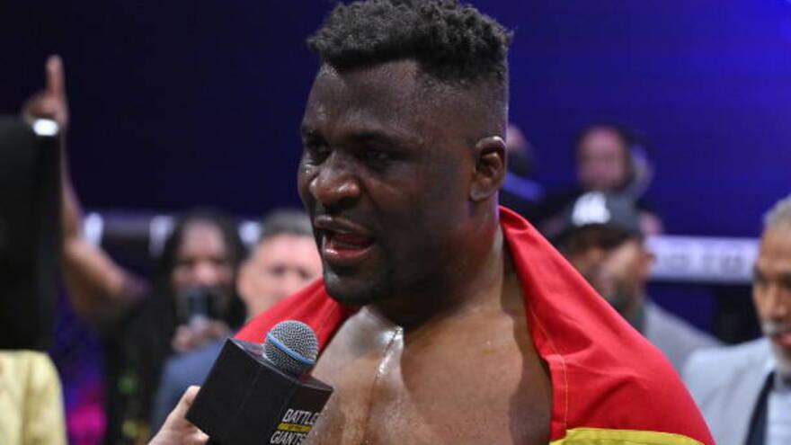 Экс-чемпион UFC Нганну назвал желаемого соперника для следующего боя в ММА. Он — из России