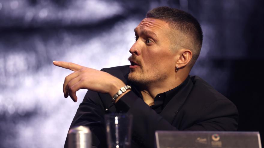 "Не помню куда". Усик рассказал, что с удовольствием сделал после победы на Фьюри в реванше