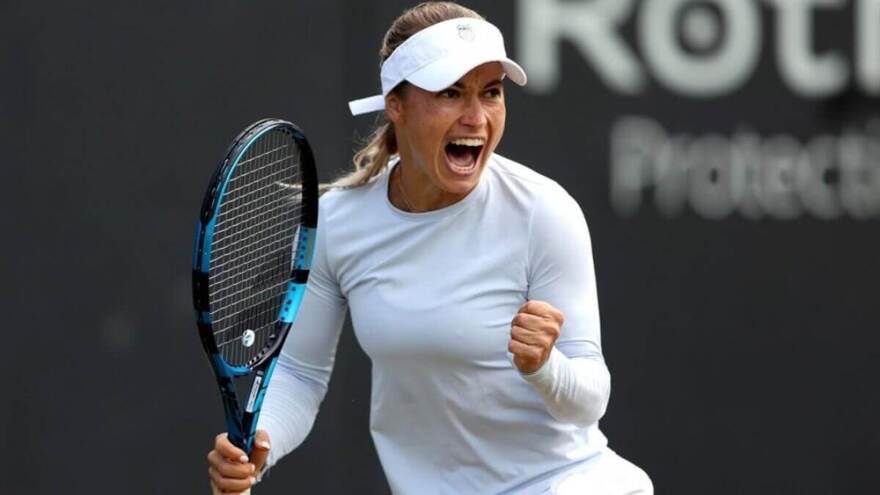 Юлия Путинцева вместе с Носковой вылетели с турнира WTA в Дубае, уступив в парном разряде