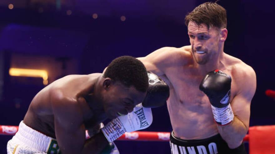 ФОТО. Каллум Смит Буатсиді жеңіп, WBO-ның уақытша чемпионы атанды