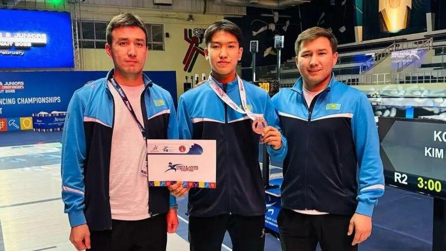 Кайым Айбар завоевал бронзовую медаль на чемпионате Азии по фехтованию среди кадетов
