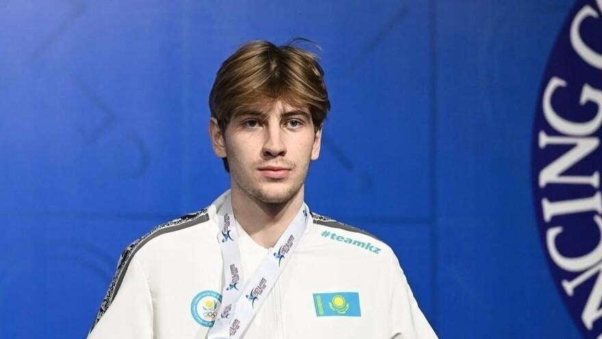 Казахстанский фехтовальщик стал бронзовым призером чемпионата Азии