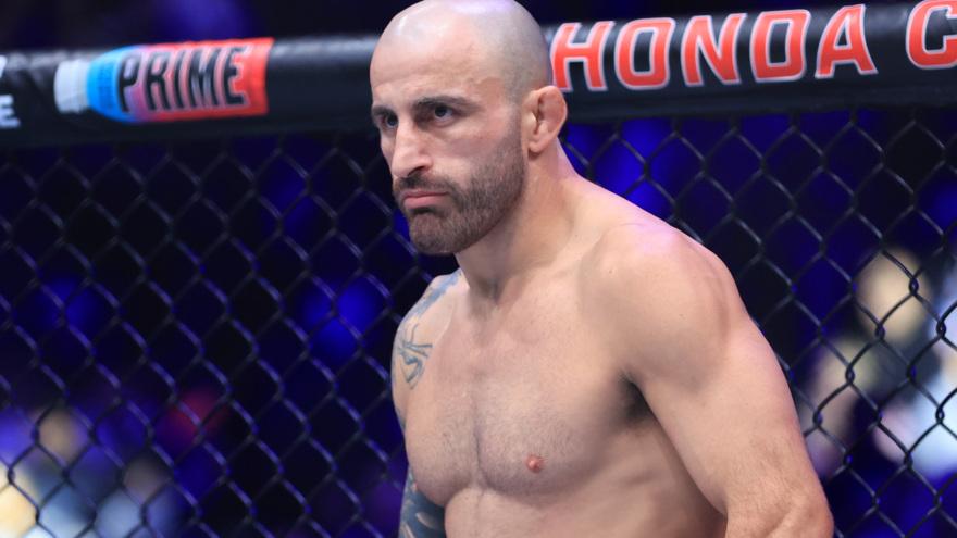 Топовый экс-чемпион UFC Волкановски рассказал, когда завершит карьеру
