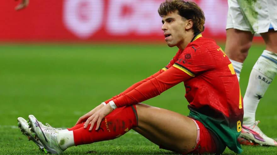 Милан передумал покупать Феликса после нескольких неудачных матчей
