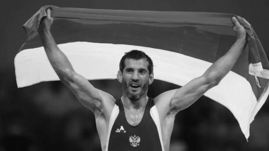 Умер трехкратный олимпийский чемпион по вольной борьбе Бувайсар Сайтиев