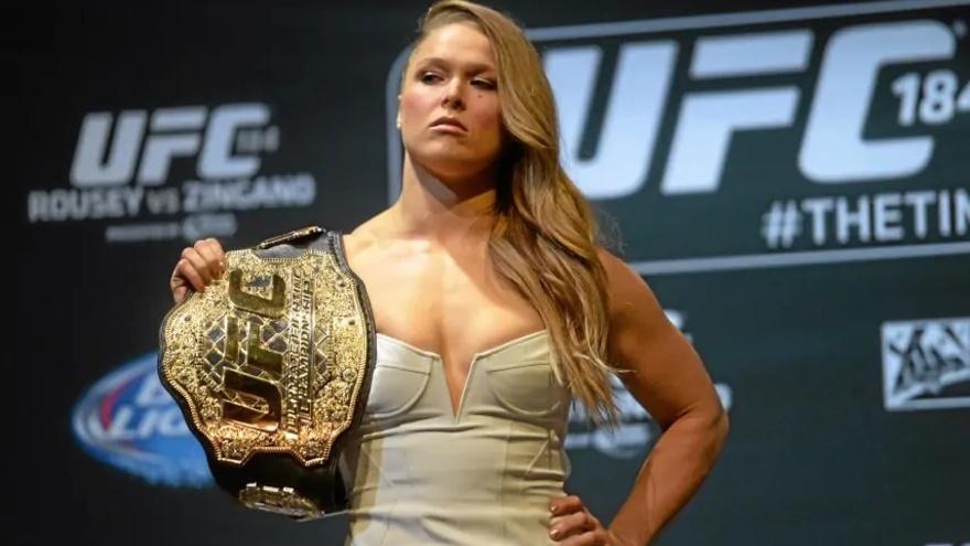 Легенда UFC Роузи сообщила о своем возвращении