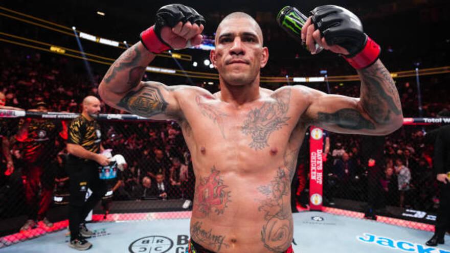 Легенда ММА Биспинг рассказал, почему Перейра проиграл Анкалаеву на UFC 313