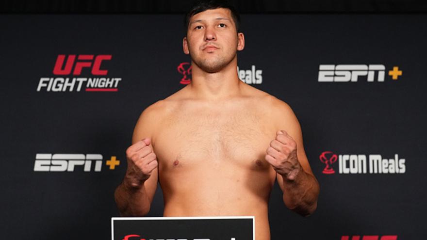 Дебют Дияра Нургожая в UFC под угрозой срыва