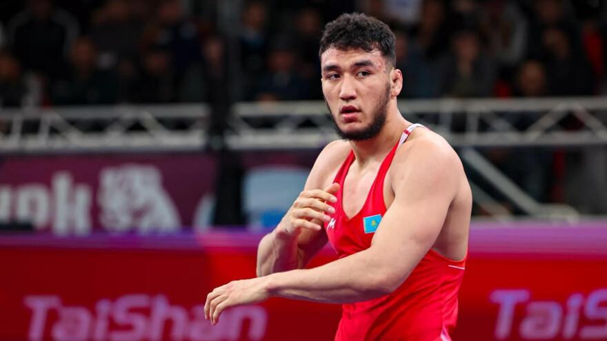 Без шансов для соперников. Ризабек Айтмухан показал чемпионский класс