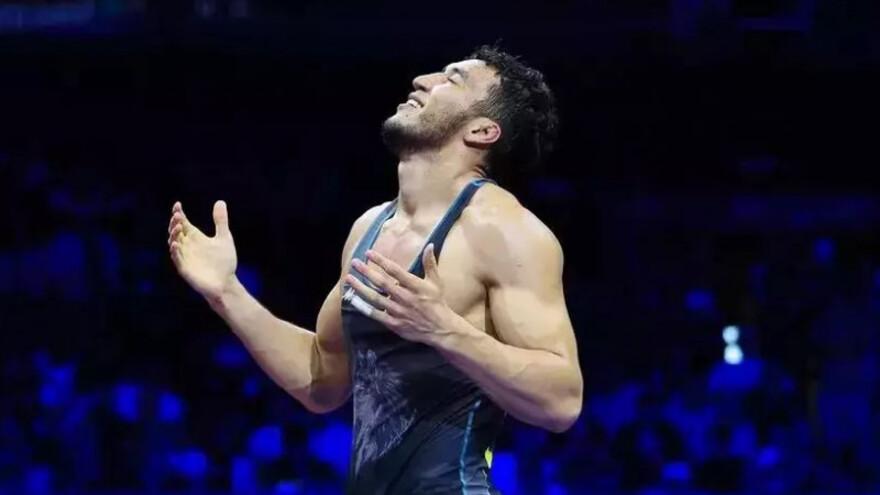 Шанс для Айтмухана. Тажудинов снялся с чемпионата Азии