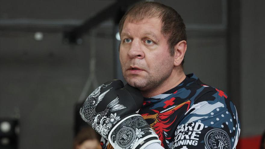 Александр Емельяненко заявил, что намерен продолжить спортивную карьеру