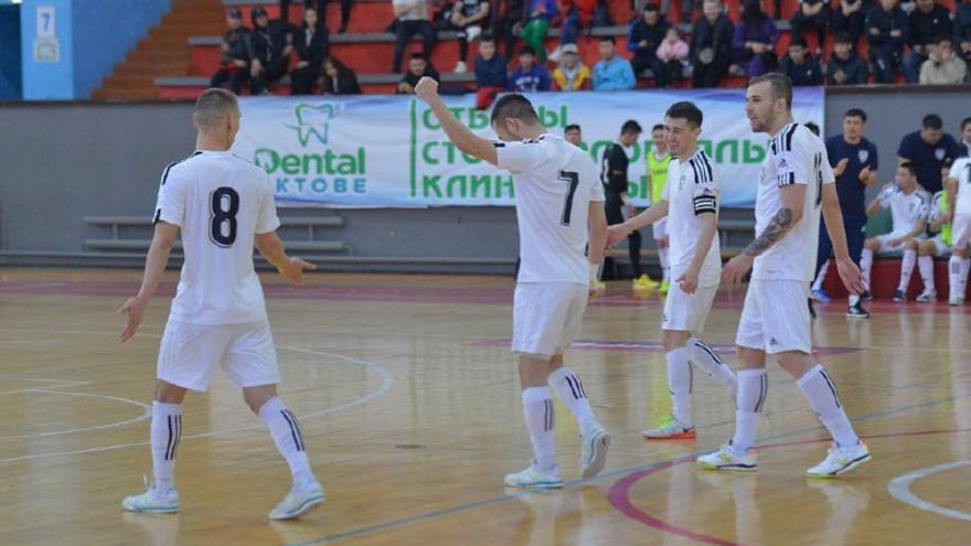 Чемпионат Казахстана по футзалу. «Атырау» и «Аят» устроили перестрелку голами, «Каспий» разгромил столичную «Астану»