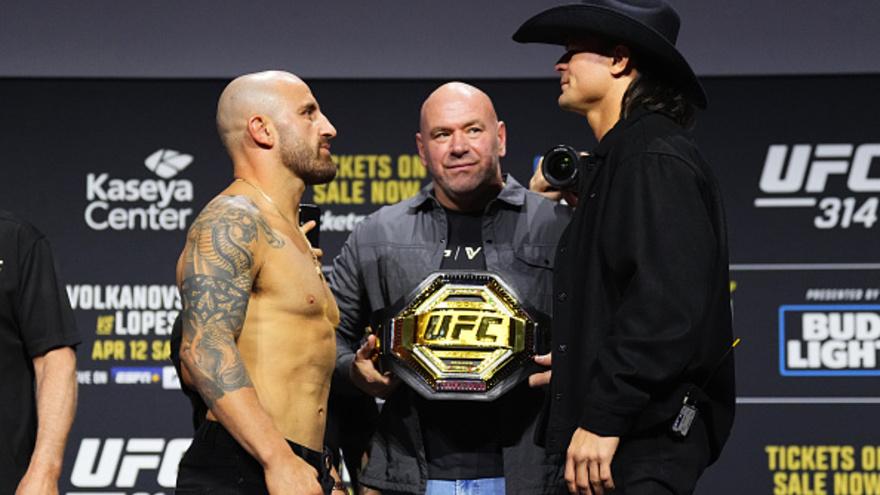 UFC 314: Полный кард турнира с участием Александра Волкановски