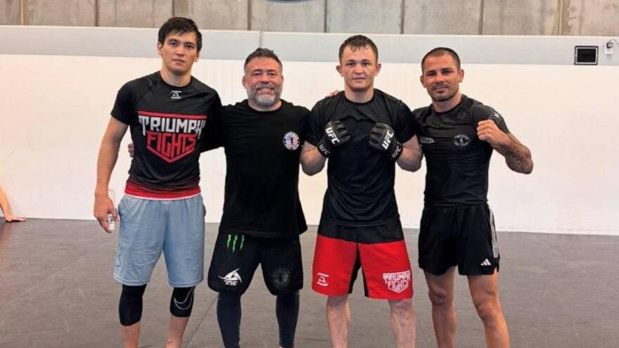 Бекзат Алмахан провел спарринг с чемпионом UFC Александром Пантожой в рамках подготовки к UFC 315