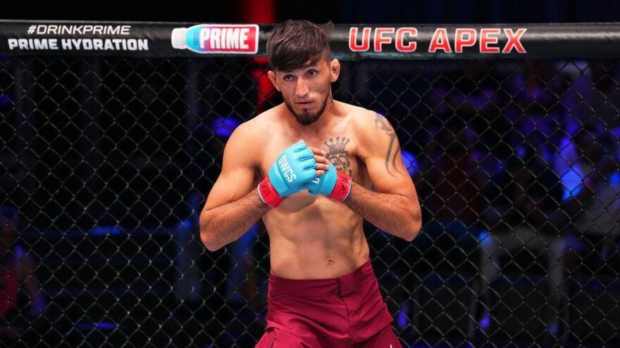 Скандал в UFC: афганский боец Ахмад Хассанзада уволен после ареста в США