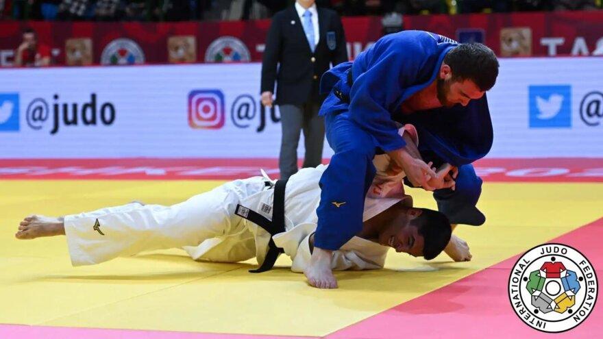Мавлидов не сумел пройти первый раунд на Grand Slam в Душанбе