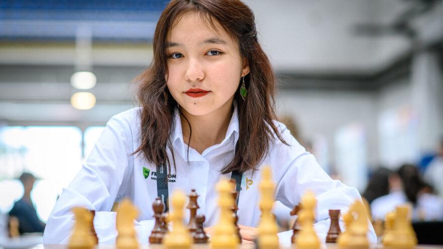 18-летняя казахстанская шахматистка выиграла золото в блице на чемпионате Азии
