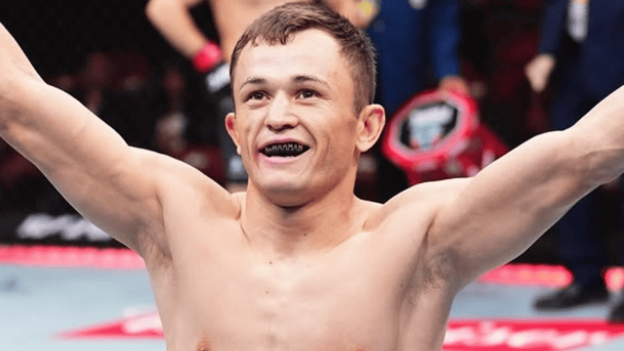 Монреальдегі жылдам нокаут: Бекзат Алмахан UFC 315 турнирінде жарқын жеңіске жетті