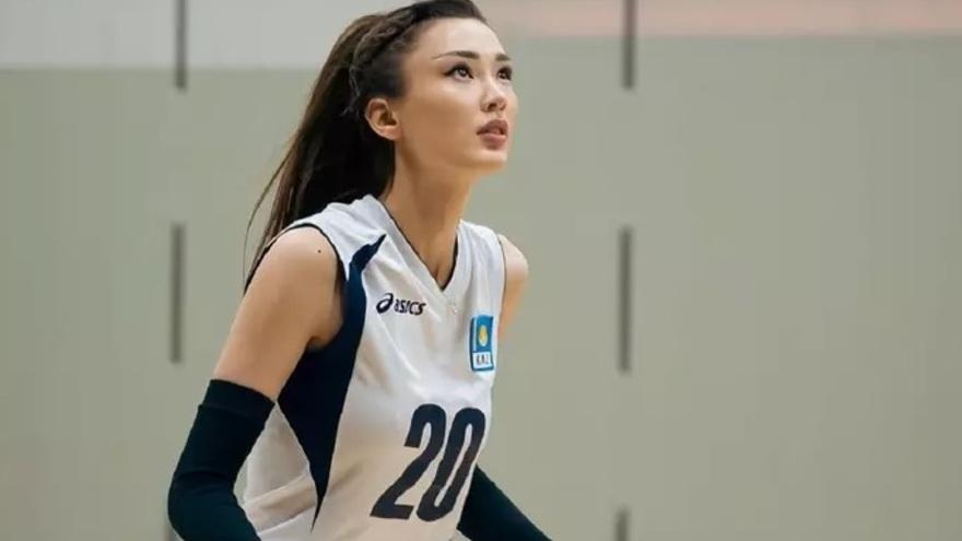 Сабина Алтынбекова показала, как она прокатилась на лошади