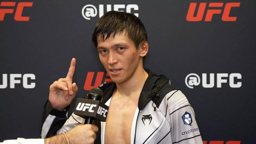Комментатор UFC дал печальный прогноз на бой Азата Максума на историческом турнире в Баку