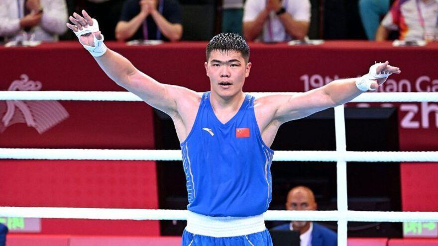 Тохтарбек Танатхан вышел в финал Thailand Open-2025, дважды отправив соперника в нокдаун