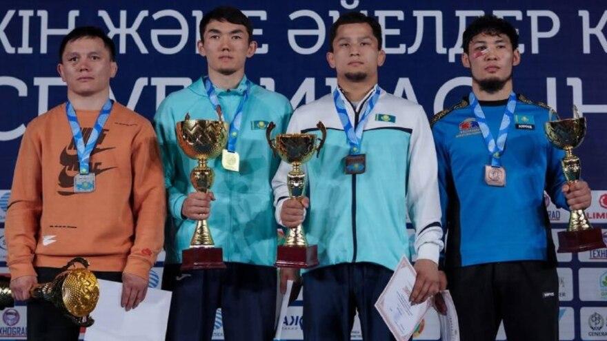 Кубок Казахстана по греко-римской борьбе: определены чемпионы в пяти весовых категориях