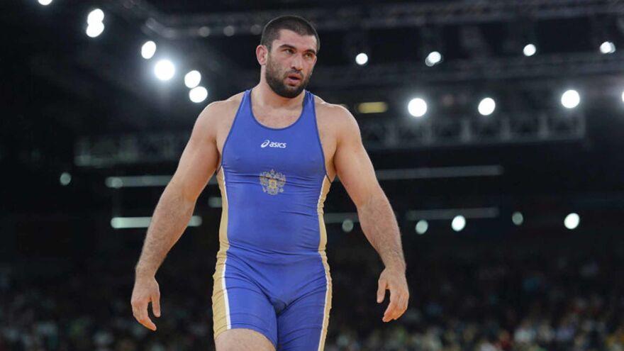 Олимпийского чемпиона лишили медалей