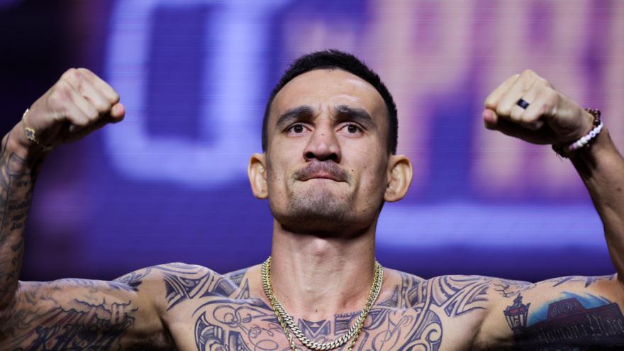 Экс-чемпион UFC нацелился на титул: Холлоуэй хочет боя с победителем Топурия – Оливейра