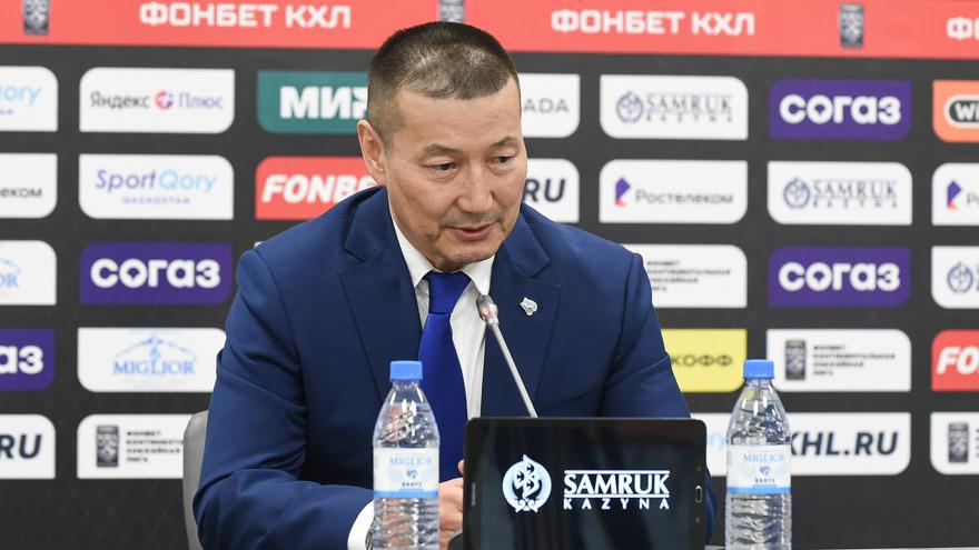 «Барыс» бас бапкерді жұмыстан шығара алмай отыр