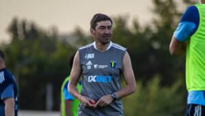 «Шығып, қалай да болса жеңіс әкеліңдер». Смақов «Ұлытаумен» өткен матчта команданың жеңіске жетуіне қалай түрткі болғанын айтты