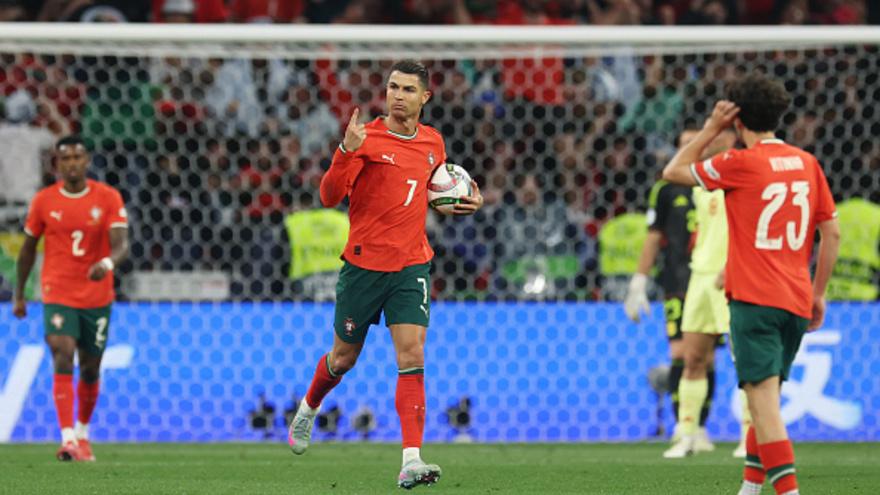 Роналду высказался о том, имел ли он предложения от клубов сыграть на чемпионате мира