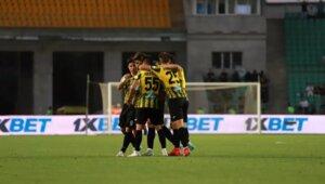 «Қайрат» – «Тұран» – 4:0. Алматыдағы ойсырата жеңіс және Бағдаттың қос голы. Голдар және матчқа бейнешолу
